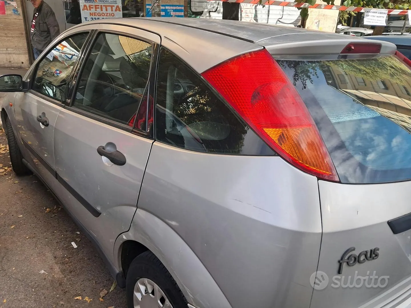 Ford Focus 2001 photo 2