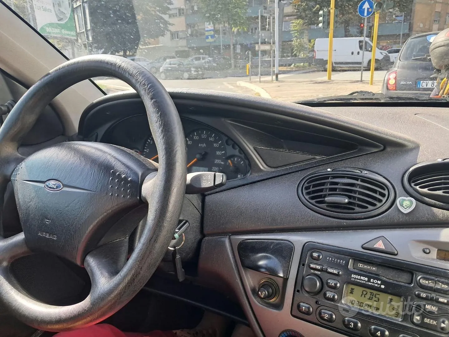 Ford Focus 2001 photo 4
