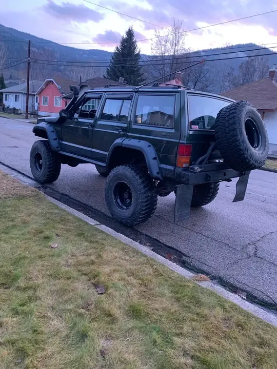 Jeep Cherokee 1996 photo 4
