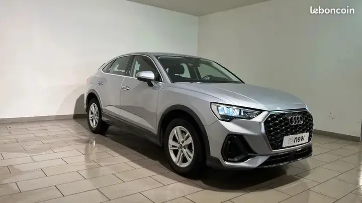 Audi Q3 2022 photo 3