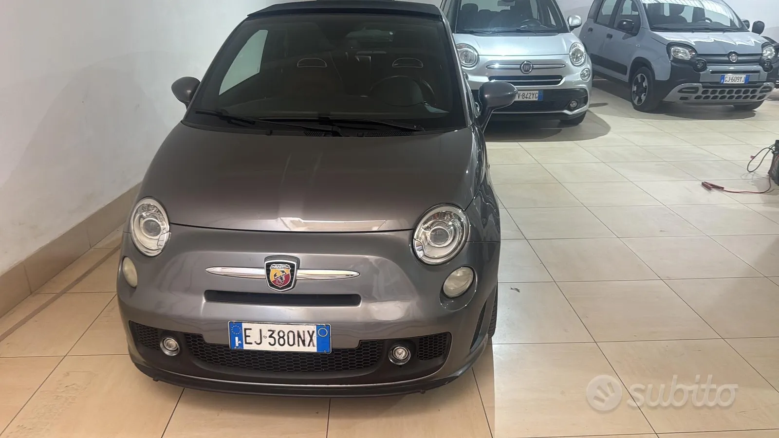 Abarth 500 2011 photo 2