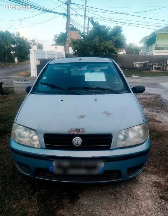 Fiat Punto 2004 photo 2