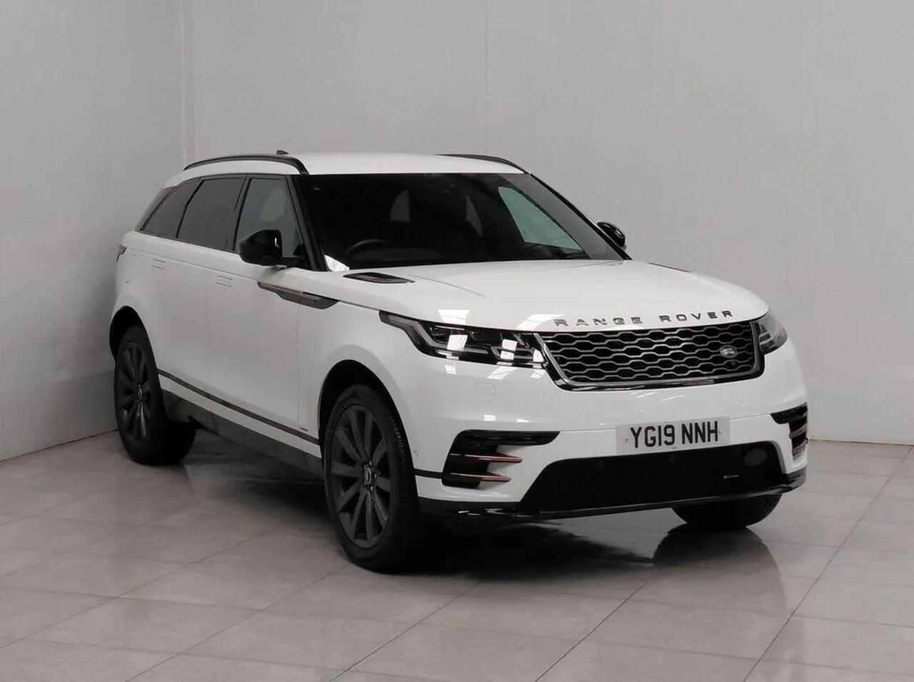 Land Rover Range Rover Velar 2019 photo 5