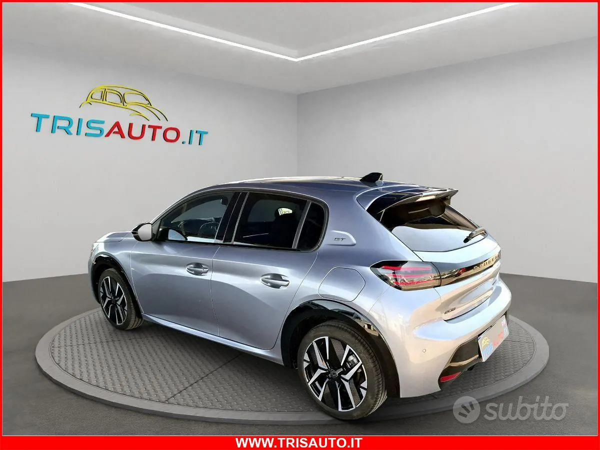 Peugeot 208 2025 photo 2