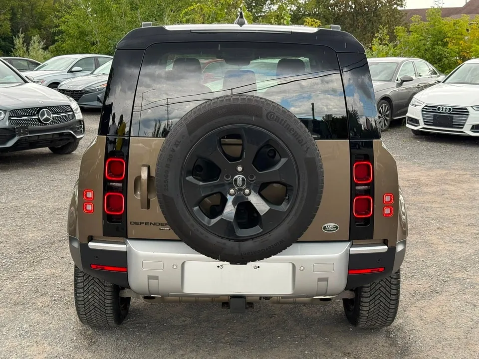 Land Rover Defender 2022 photo 5