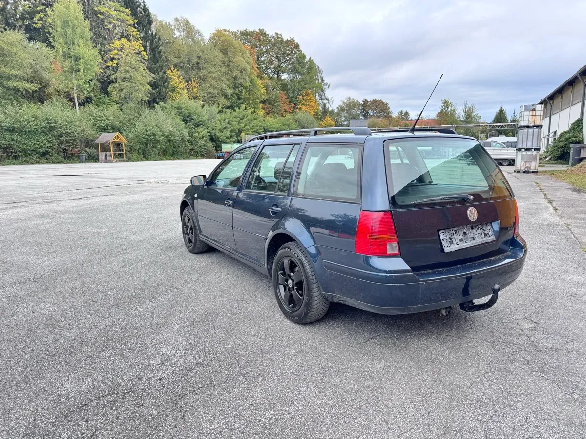 Volkswagen Golf 2005 photo 2