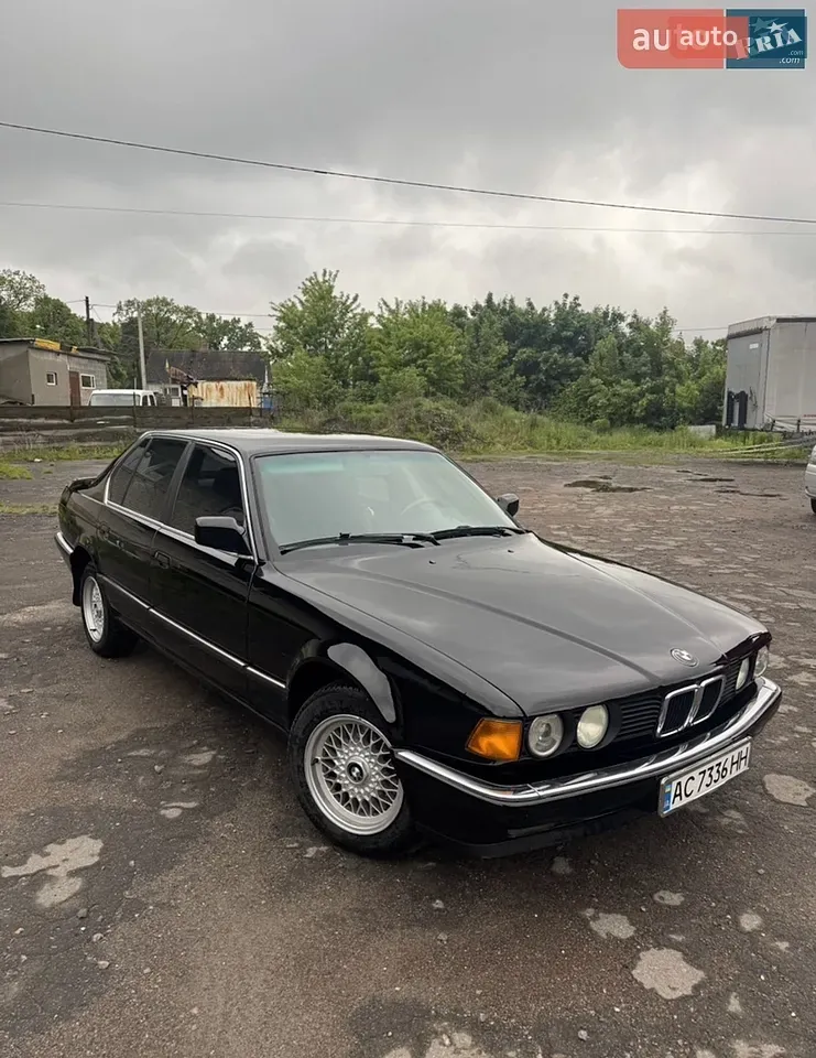 BMW 7 Series 1992 photo 3