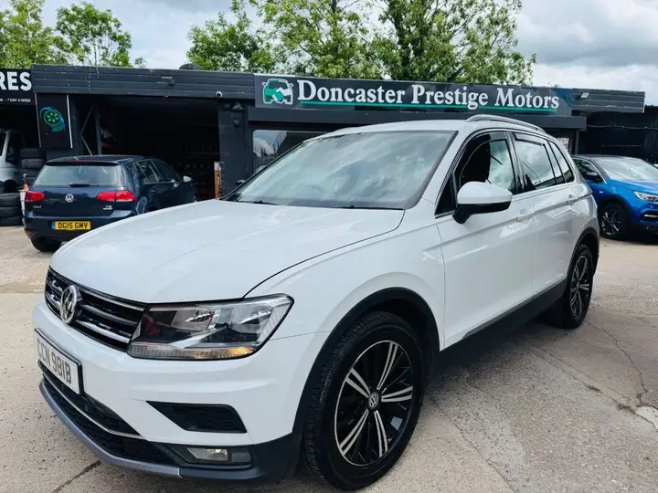 Volkswagen Tiguan 2018 photo 2