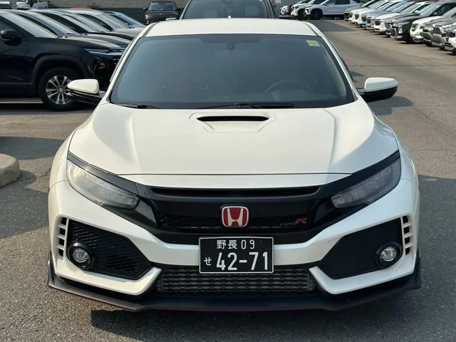 Honda Civic Type R 2018 photo 2