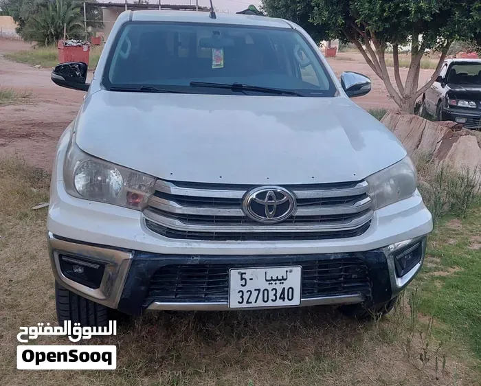 Toyota Hilux 2015 photo 5