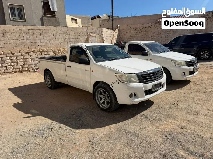 Toyota Hilux 2015 photo 3