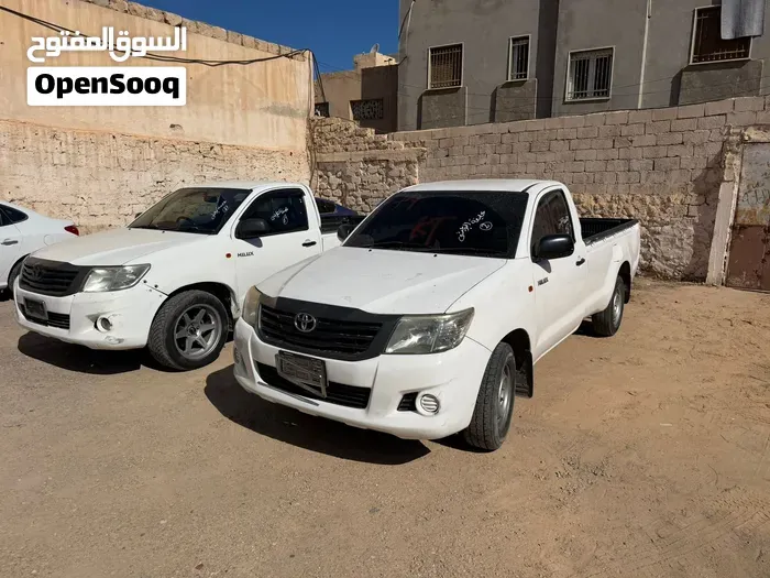 Toyota Hilux 2015 photo 4