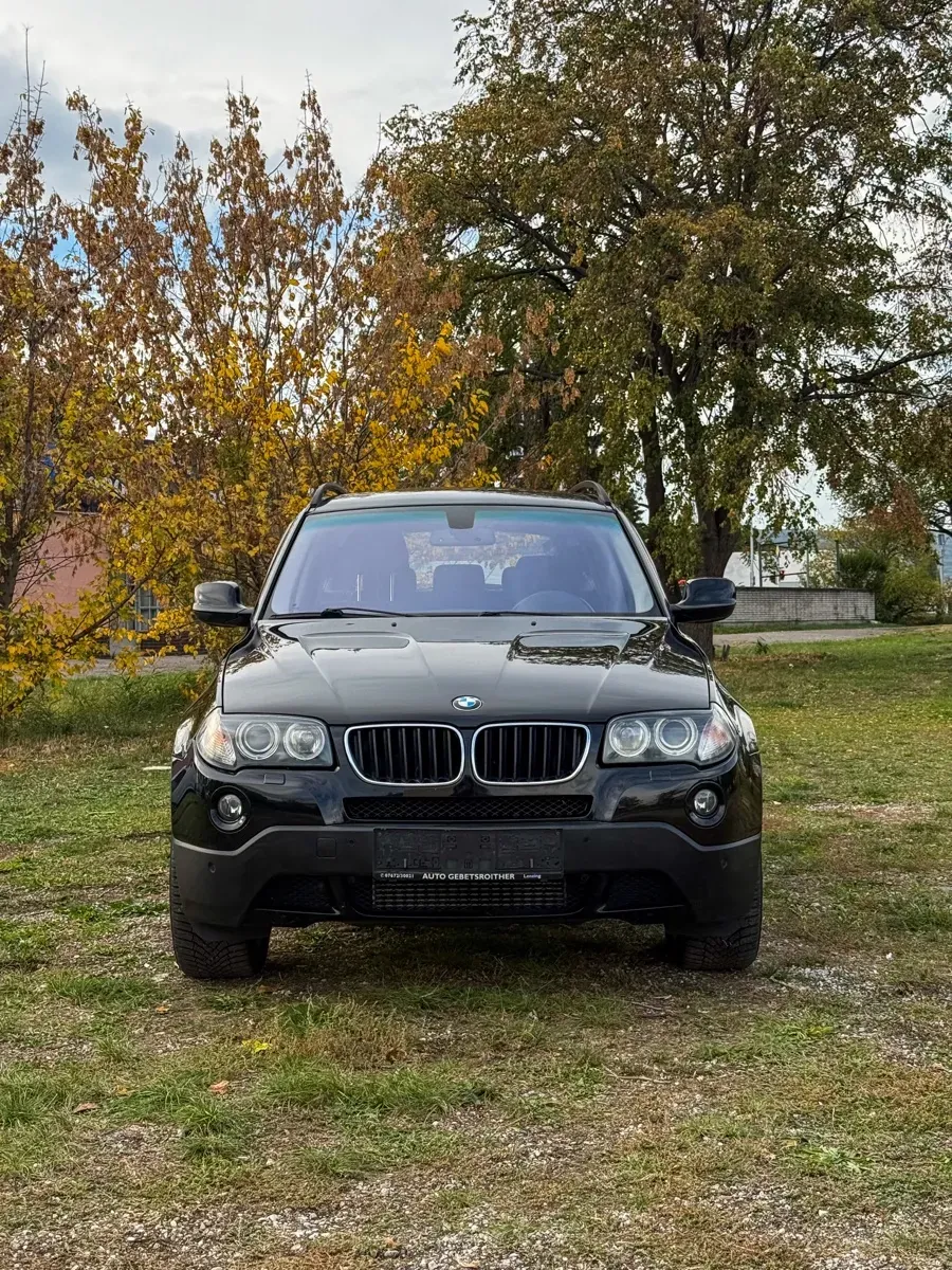 BMW X3 2010 photo 2