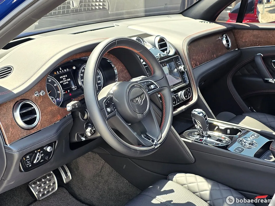 Bentley Bentayga 2018 photo 4