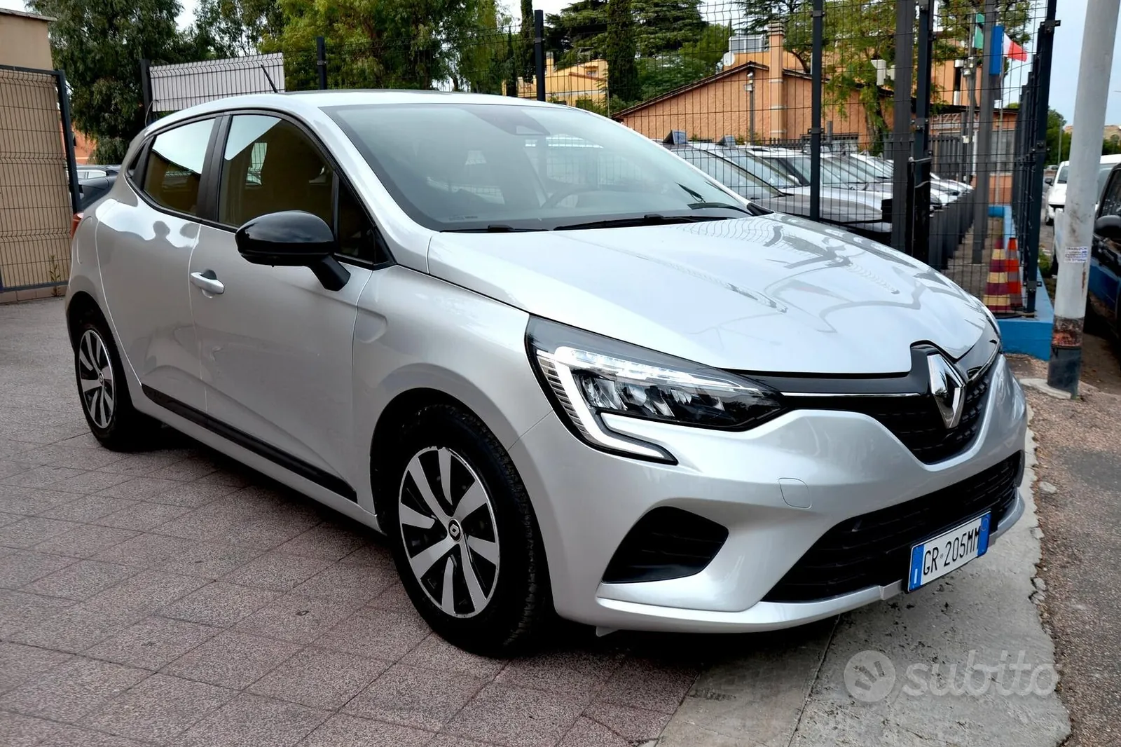 Renault Clio 2023 photo 4