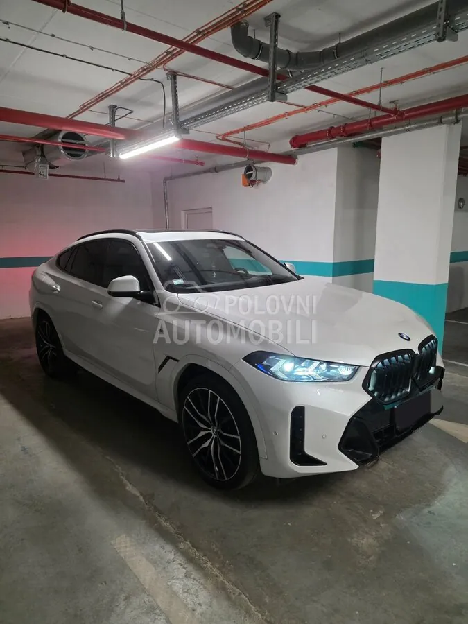 BMW X6 M 2023 photo 2