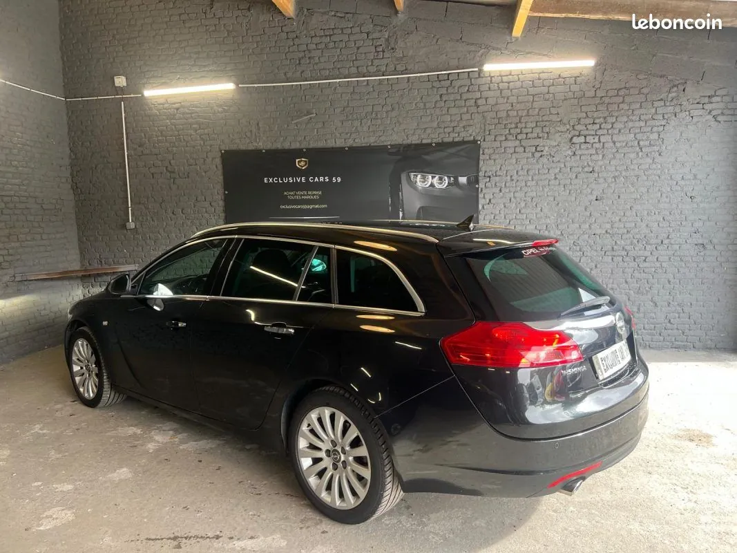 Opel Insignia 2010 photo 2