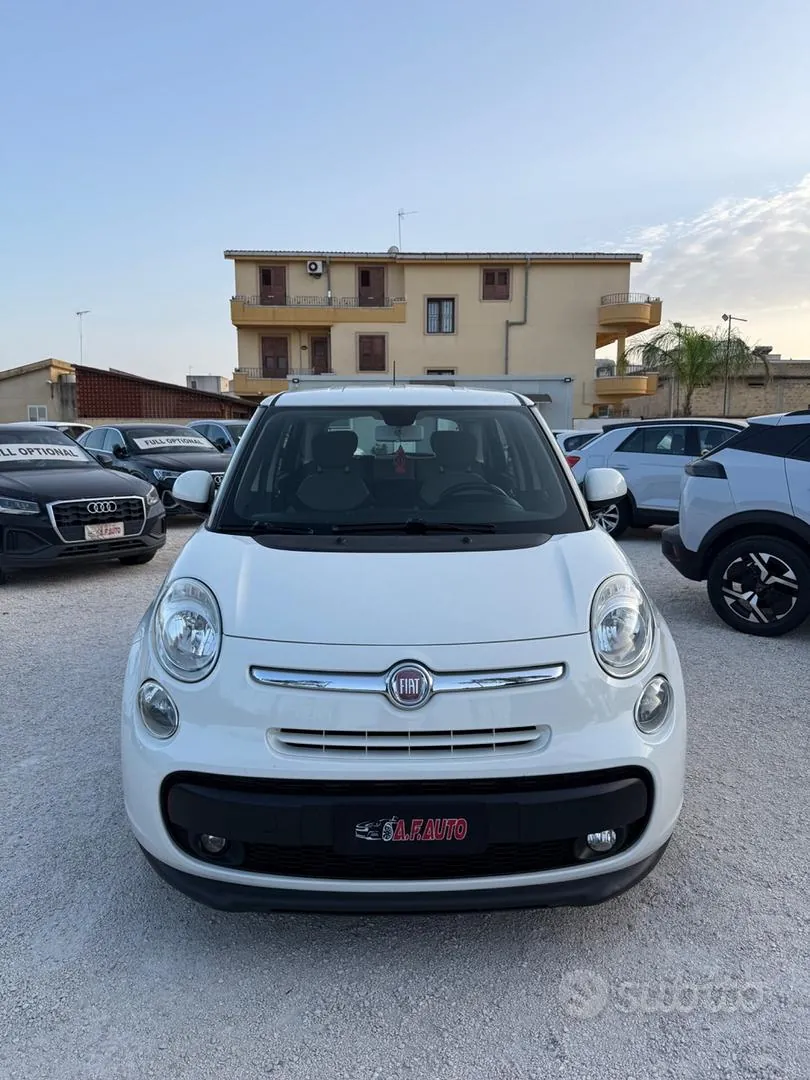 Fiat 500L 2014 photo 2
