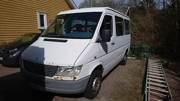 Mercedes-Benz Sprinter 212 1999 photo 3