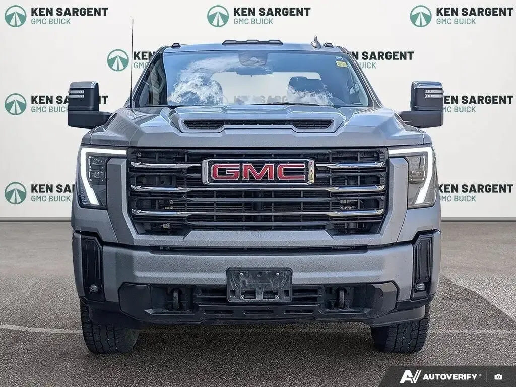 GMC Sierra 3500Hd 2024 photo 3