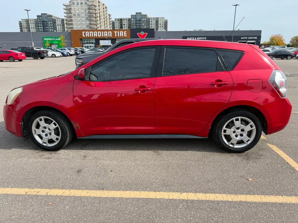 Pontiac Vibe 2009 photo 2