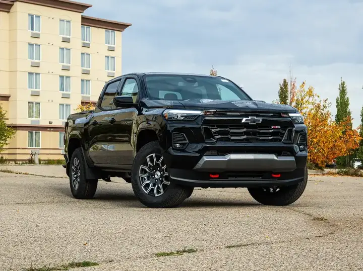 Chevrolet Colorado 2026 photo 2