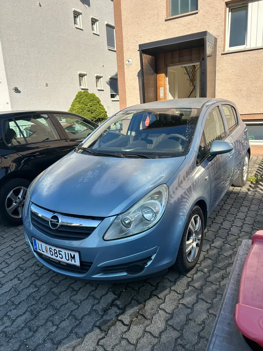 Opel Corsa 2009 photo 2