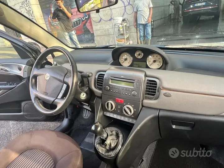 Lancia Ypsilon 2006 photo 5