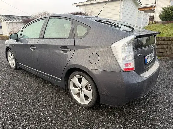 Toyota Prius 2010 photo 3