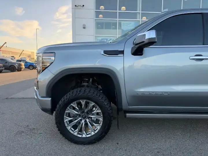 GMC Sierra 1500 2025 photo 3