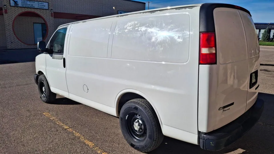 Chevrolet Express 2006 photo 2