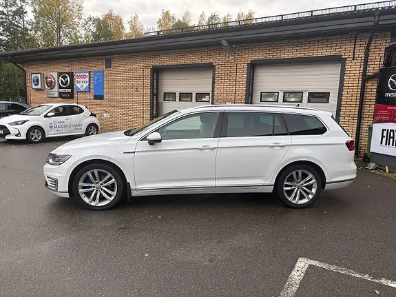 Volkswagen Passat 2018 photo 3