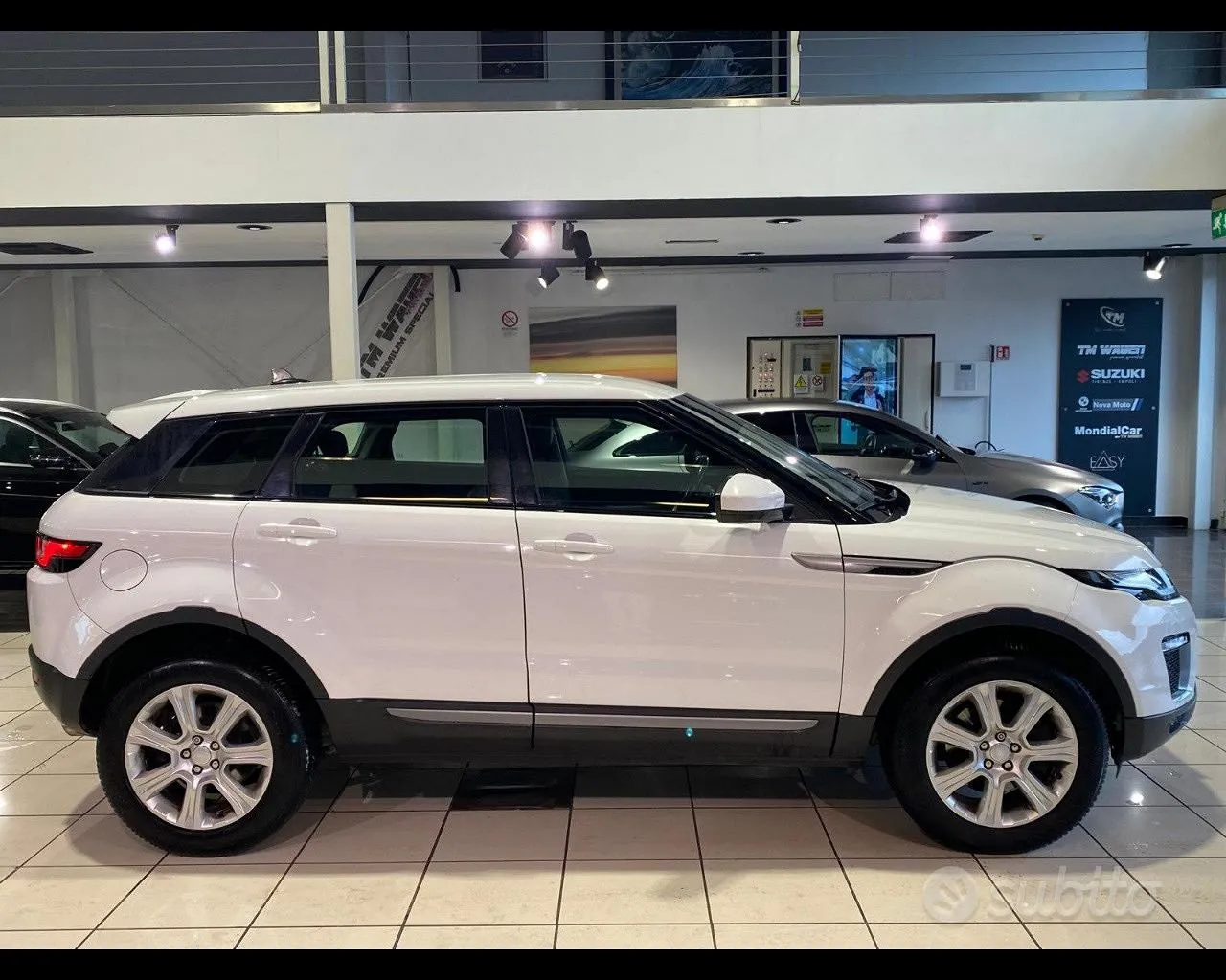 Land Rover Range Rover Evoque 2016 photo 4