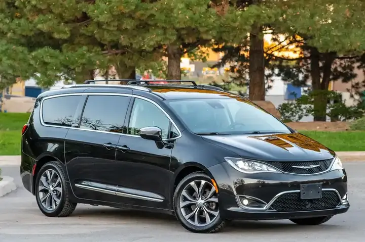 Chrysler Pacifica 2017 photo 4