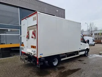 Mercedes-Benz Sprinter 2015 photo 2