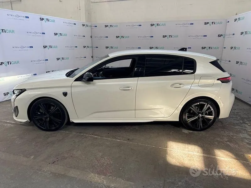 Peugeot 308 2022 photo 2