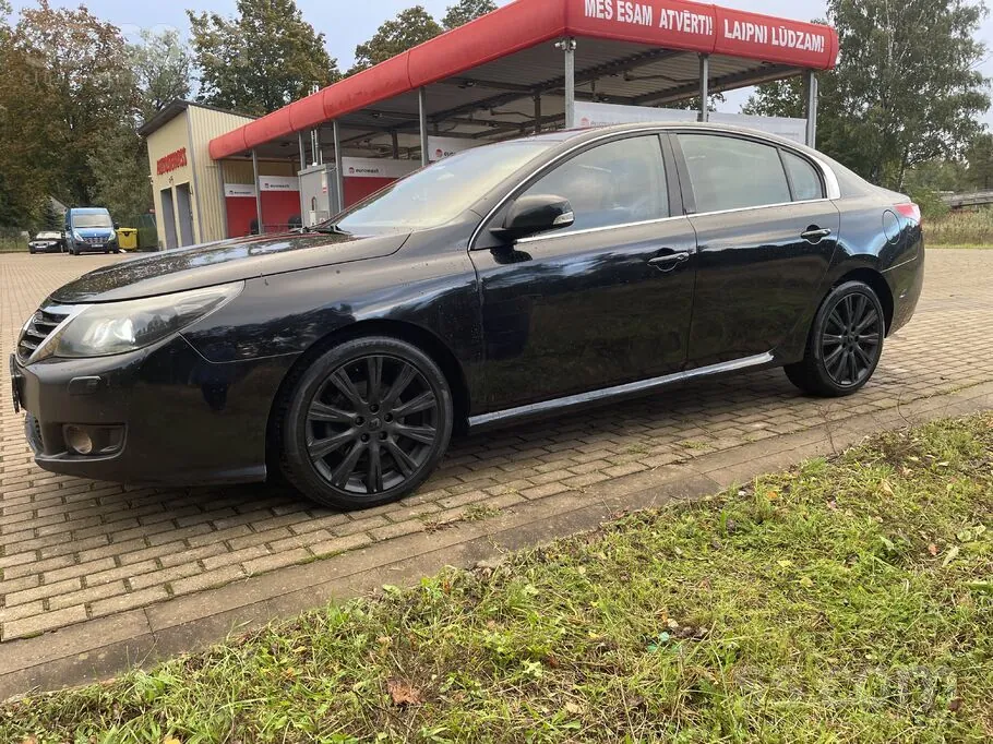Renault Latitude 2011 photo 2