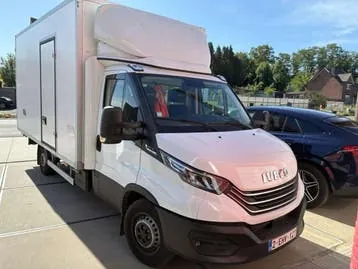 Iveco Daily 2022 photo 2