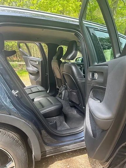 Volvo Xc40 2022 photo 2