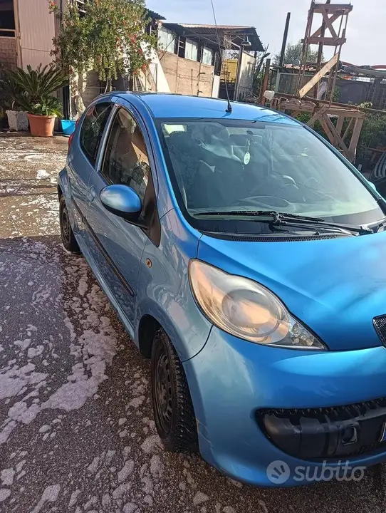 Peugeot 107 2008 photo 3