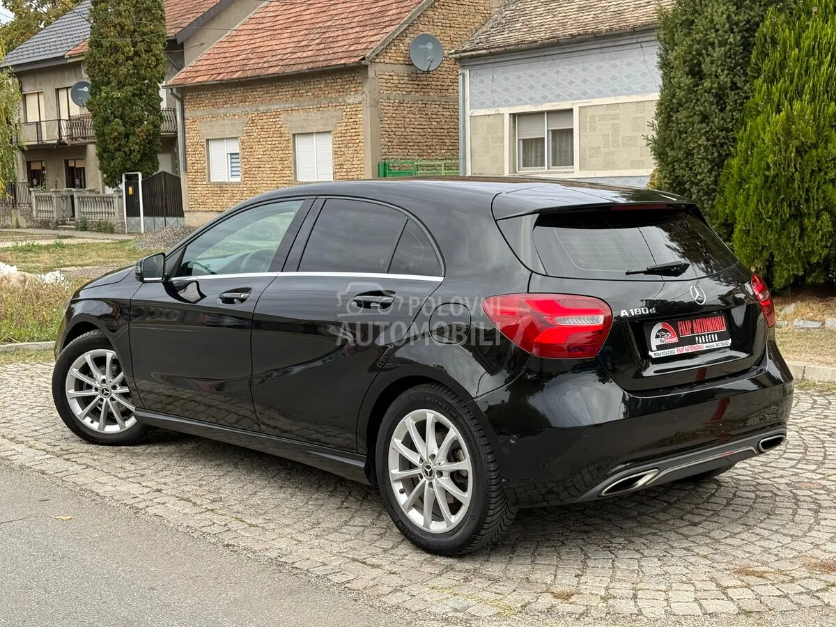 Mercedes-Benz A 180 2016 photo 4