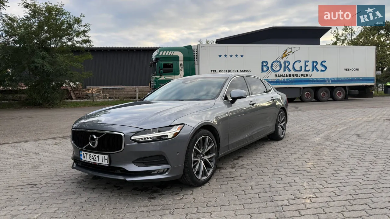 Volvo S90