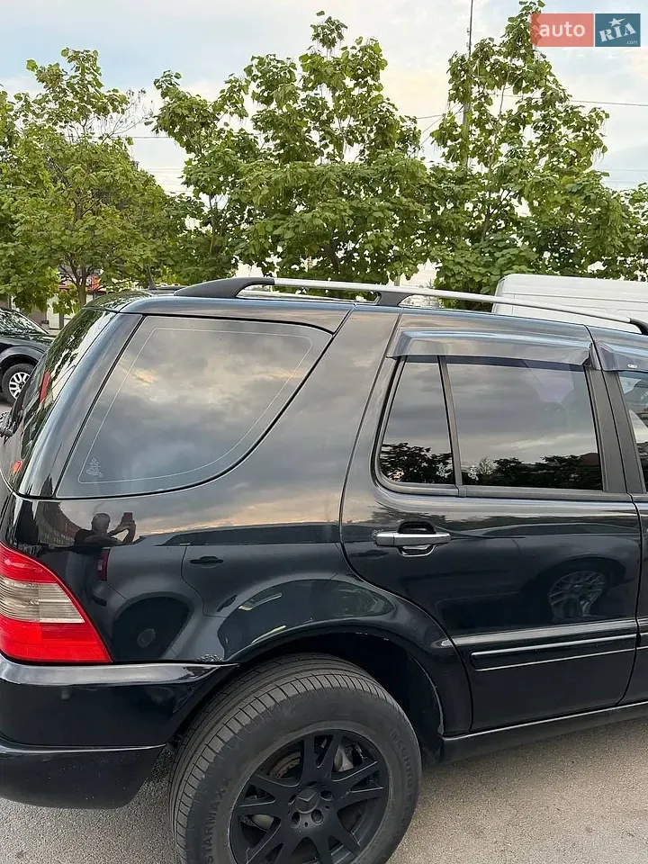 Mercedes-Benz M-Class 2005 photo 3