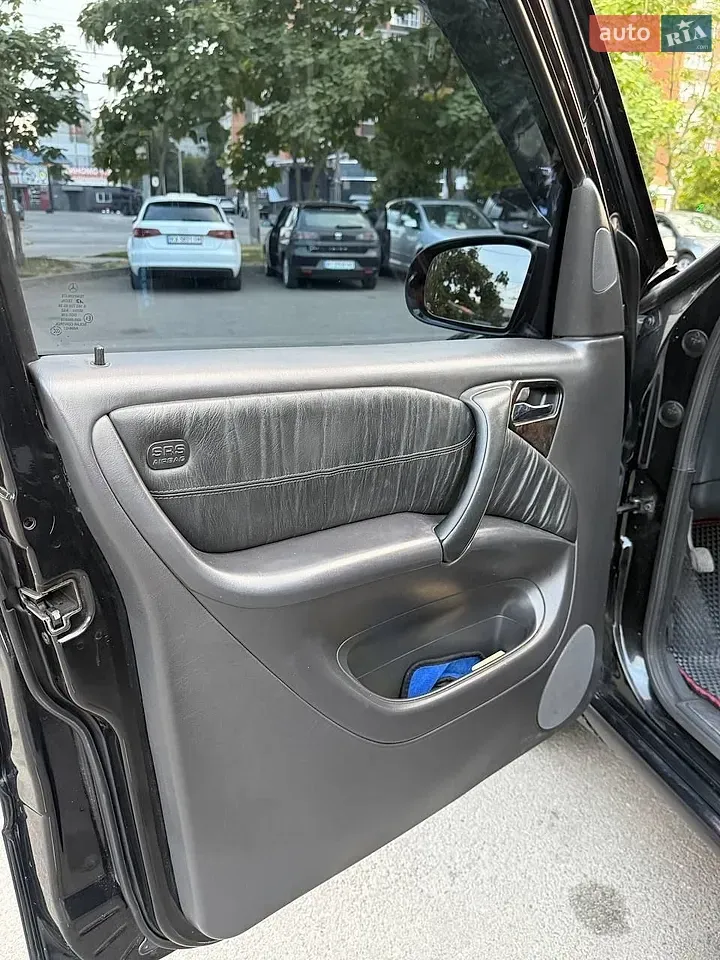Mercedes-Benz M-Class 2005 photo 4