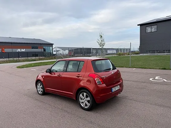 Suzuki Swift 2008 photo 3