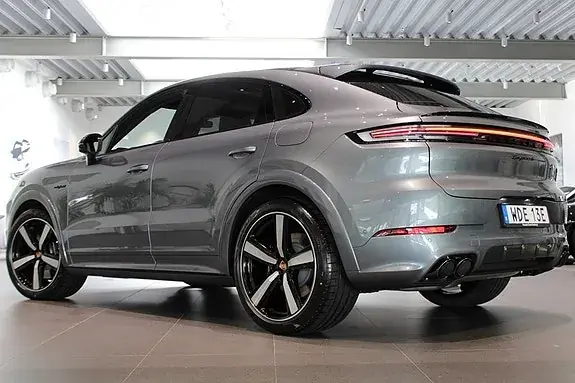 Porsche Cayenne 2026 photo 2