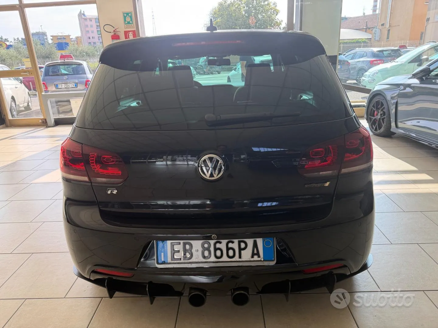 Volkswagen Golf 2010 photo 4