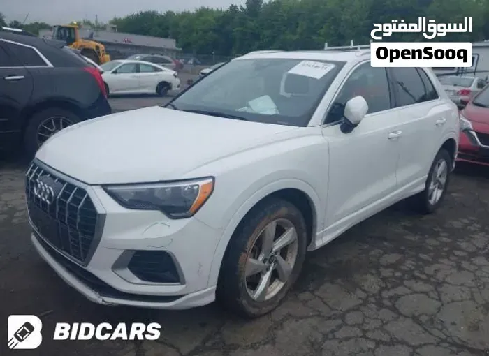 Audi Q3 2021 photo 2