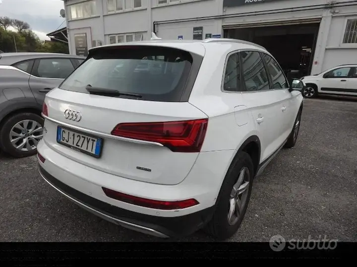 Audi Q5 2022 photo 3