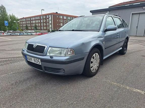 Skoda Octavia 2005 photo 2